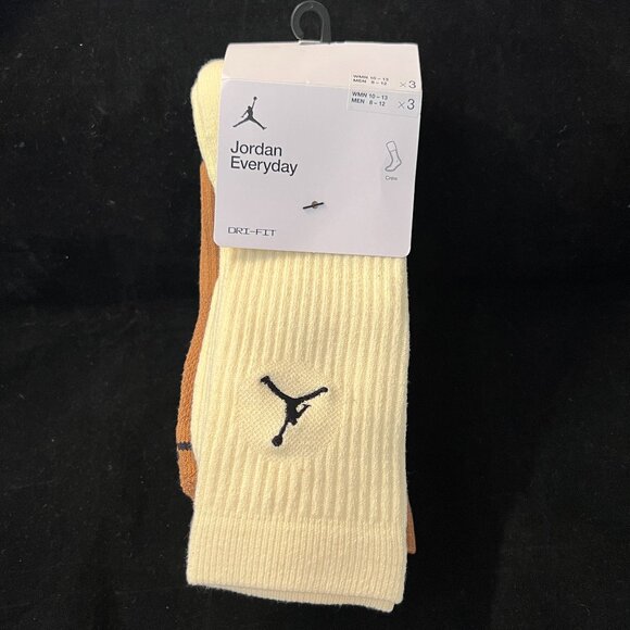 Nike Jordan Everyday Crew Socks 3 Pr NWT M 8-12 W 10-13 - Picture 1 of 4
